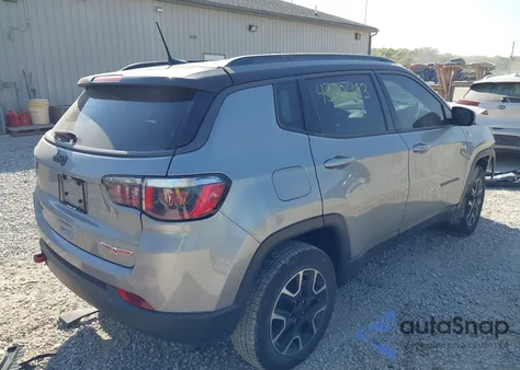 2020 Jeep Compass Trailhawk 4X4 from USA, damaged, VIN 3C4NJDDB2LT127569